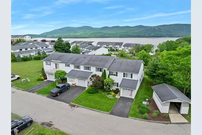 221 Tamerisk Lane, New Windsor, NY 12553 - Photo 1