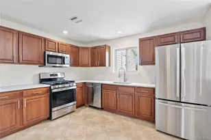 221 Tamerisk Ln, New Windsor, NY 12553 - Photo 11