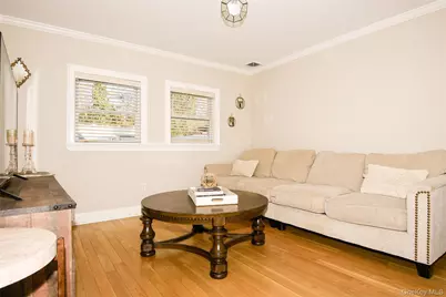 181 Friends Lane, Westbury, NY 11590 - Photo 21