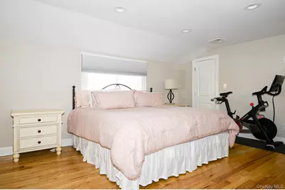 181 Friends Lane, Westbury, NY 11590 - Photo 19