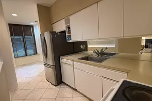 130 S Middle Neck Rd, Great Neck, NY 11021 - Photo 9