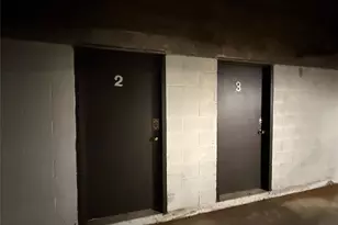 130 S Middle Neck Rd, Great Neck, NY 11021 - Photo 23