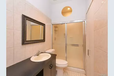 130 S Middle Neck Road #2, Great Neck, NY 11021 - Photo 9