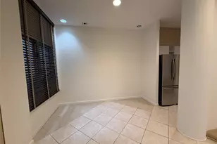 130 S Middle Neck Rd, Great Neck, NY 11021 - Photo 5