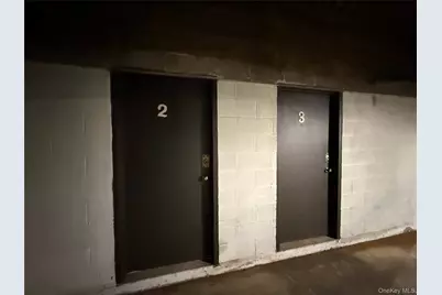 130 S Middle Neck Road #2, Great Neck, NY 11021 - Photo 21