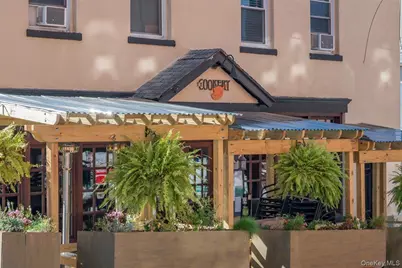 110 Round Hill Road, Dobbs Ferry, NY 10522 - Photo 41