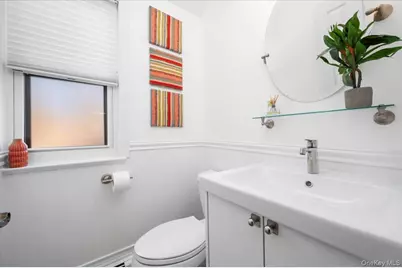 110 Round Hill Road, Dobbs Ferry, NY 10522 - Photo 11