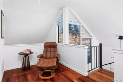 110 Round Hill Road, Dobbs Ferry, NY 10522 - Photo 15