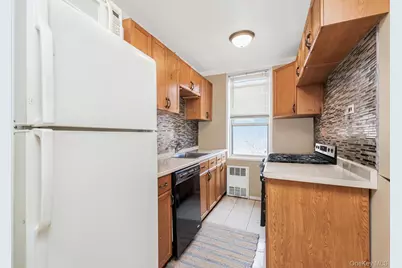 1475 Thieriot Avenue #5N, Bronx, NY 10460 - Photo 7