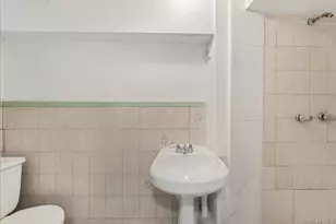 4309 Edson Ave, Bronx, NY 10466 - Photo 19