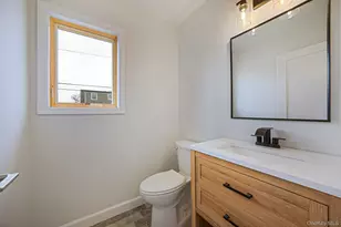 115 Riviera Pkwy, Lindenhurst, NY 11757 - Photo 33