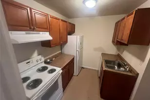 408 Carpenter Ave, Newburgh, NY 12550 - Photo 3