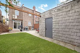 64-68 83 Pl, Middle Village, NY 11379 - Photo 29