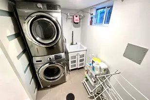 64-68 83 Pl, Middle Village, NY 11379 - Photo 25