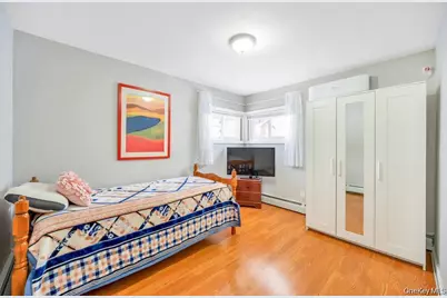 46 Hardy Lane, Westbury, NY 11590 - Photo 15