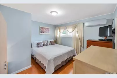 46 Hardy Lane, Westbury, NY 11590 - Photo 13