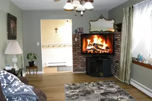 79 S Evergreen Dr, Selden, NY 11784 - Photo 35