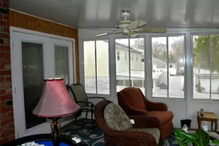 79 S Evergreen Dr, Selden, NY 11784 - Photo 21