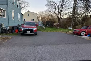 1 Staples Ln, New Windsor, NY 12553 - Photo 5