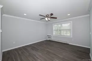 241 W Main St, Bay Shore, NY 11706 - Photo 3