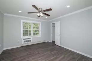 241 W Main St, Bay Shore, NY 11706 - Photo 5