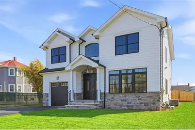 3390 Woodward Avenue, Wantagh, NY 11793 - Photo 5