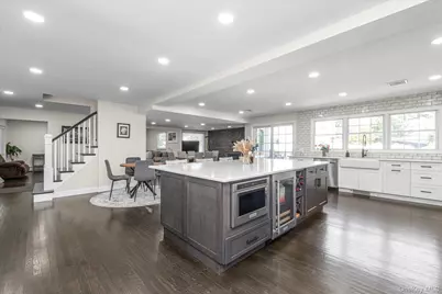 702 10th Avenue, East Northport, NY 11731 - Photo 9