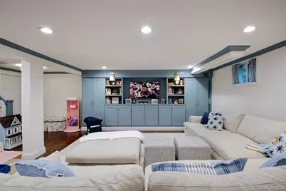 173 Brixton Road, Garden City, NY 11530 - Photo 19