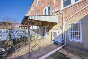 80-10 165th St, Flushing, NY 11432 - Photo 25