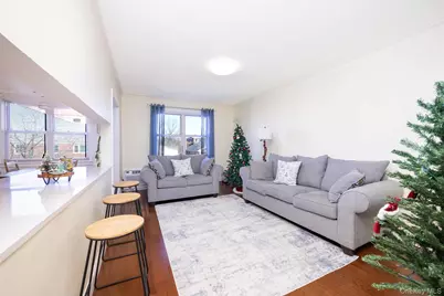 8010 165th Street, Flushing, NY 11432 - Photo 15