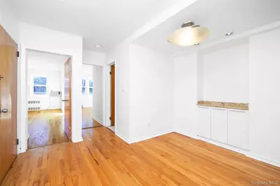 8010 165th Street, Flushing, NY 11432 - Photo 13
