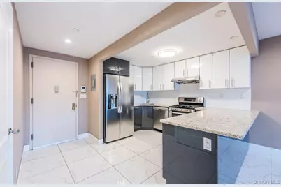 45-16 NE 83rd Street Street NE #E2-J, Elmhurst, NY 11373 - Photo 9