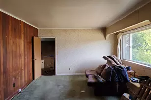 48 Lumur Dr, Sayville, NY 11782 - Photo 3