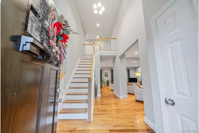 152 Wood Road, Centereach, NY 11720 - Photo 3