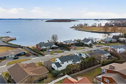 76 Kensington Oval, New Rochelle, NY 10805 - Photo 5