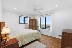 76 Kensington Oval, New Rochelle, NY 10805 - Photo 33