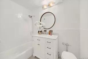 1 Balint Dr, Yonkers, NY 10710 - Photo 15