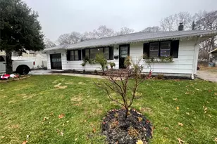 30 Oakcrest Ave, Middle Island, NY 11953 - Photo 11