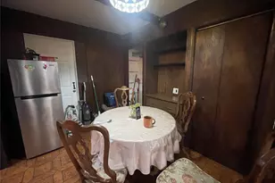 30 Oakcrest Ave, Middle Island, NY 11953 - Photo 9