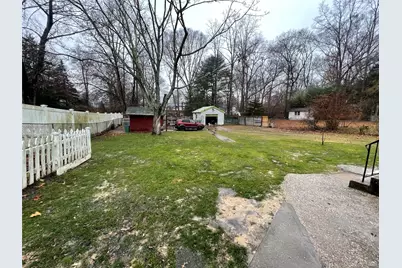 30 Oakcrest Avenue, Middle Island, NY 11953 - Photo 5