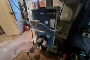 30 Oakcrest Ave, Middle Island, NY 11953 - Photo 25