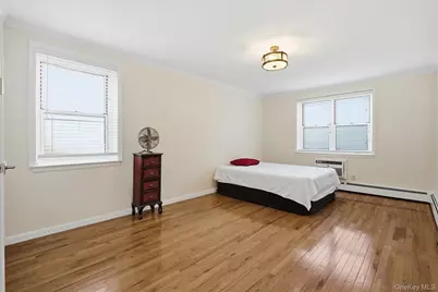 25 Chapel Pl. #1B, Great Neck, NY 11021 - Photo 13