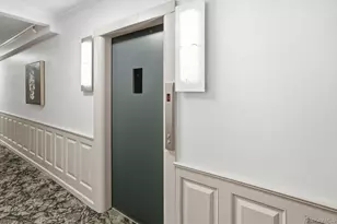 25 Chapel Pl, Great Neck, NY 11021 - Photo 31