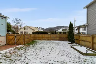 189 Rombout Ave, Beacon, NY 12508 - Photo 31