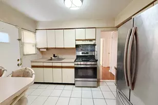 69 Glenmore Ave, Hempstead, NY 11550 - Photo 7