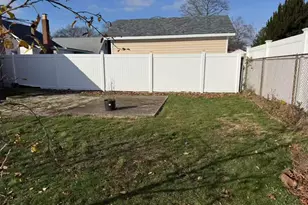 69 Glenmore Ave, Hempstead, NY 11550 - Photo 21