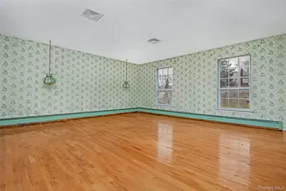 21 Hitching Post Lane, Glen Cove, NY 11542 - Photo 23