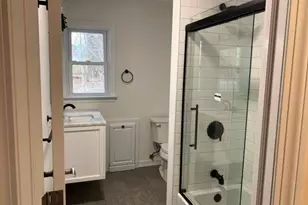 509 E Broadway, Port Jefferson, NY 11777 - Photo 17