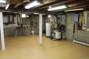 509 E Broadway, Port Jefferson, NY 11777 - Photo 21