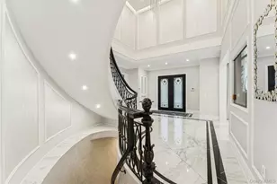 81-05 139th St, Briarwood, NY 11435 - Photo 25